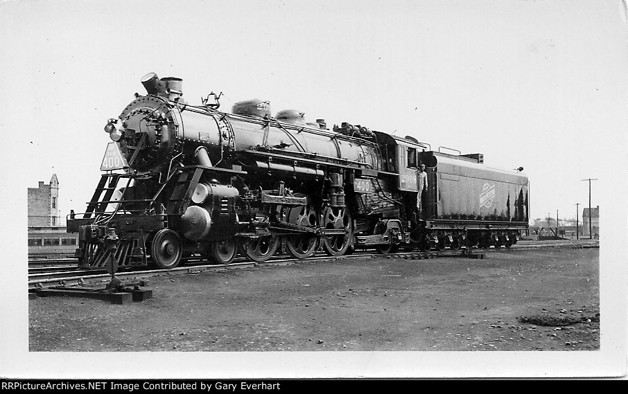 CNW 4-6-2 #2908 with a rare "Sky Spotlight" - Chicago & North Western